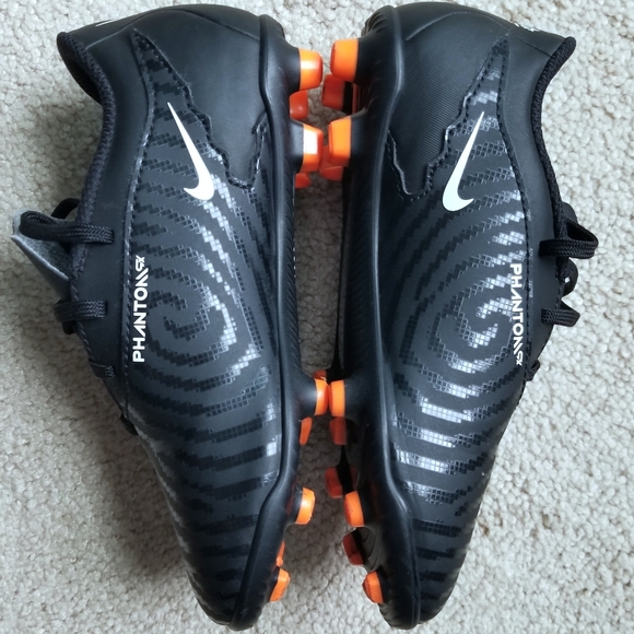 Nike Soccer Cleats Jr Phantom GX club FG/MG - Picture 3 of 10